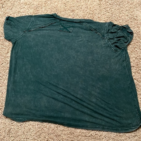 green Zenana top - Picture 2 of 2